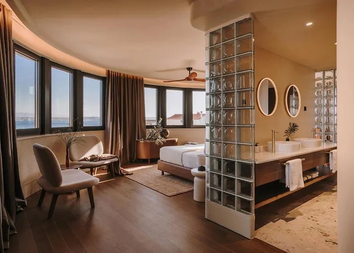 فندق Hotel Kali 4*